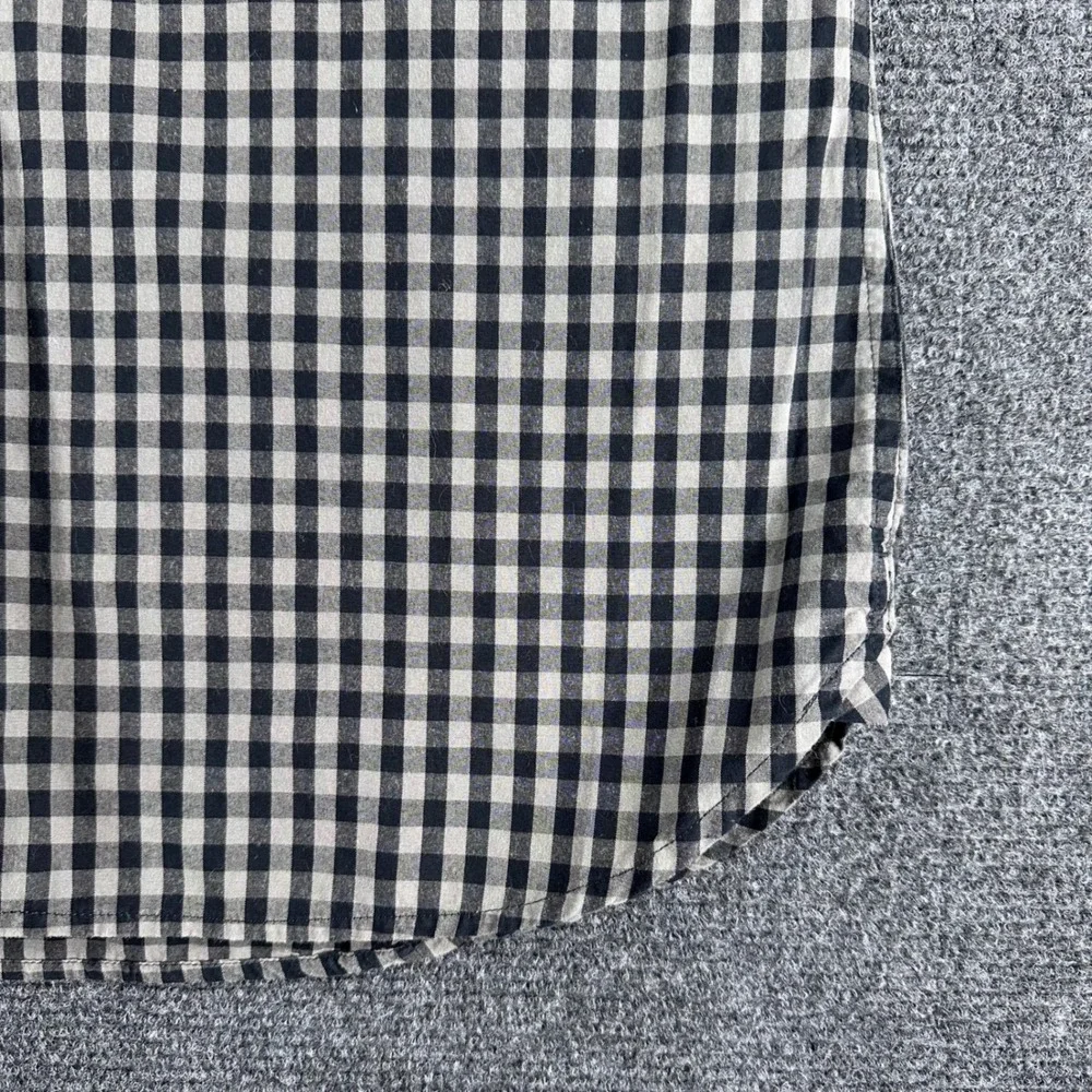 Banana Republic Button Down Mens M Medium Black Grey Gingham Slim Fit Soft Wash